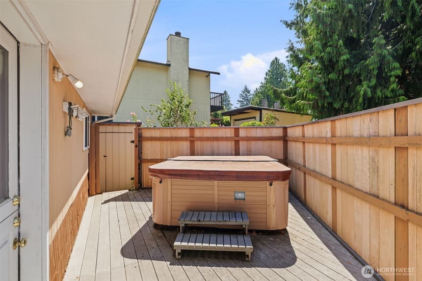 Property photo for 16613 19th Avenue SW, Burien photo 15