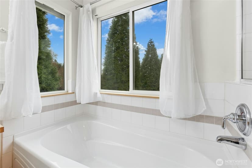 Property photo for 2805 151st Place SW, Lynnwood photo 23