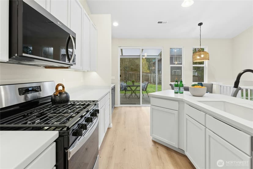Property photo for 2805 151st Place SW, Lynnwood photo 11