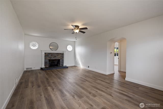 Property photo for 15113 SW Grant Avenue, Lakewood photo 5