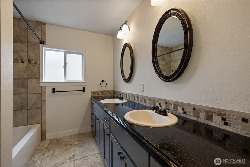 Property photo for 15113 SW Grant Avenue, Lakewood photo 21