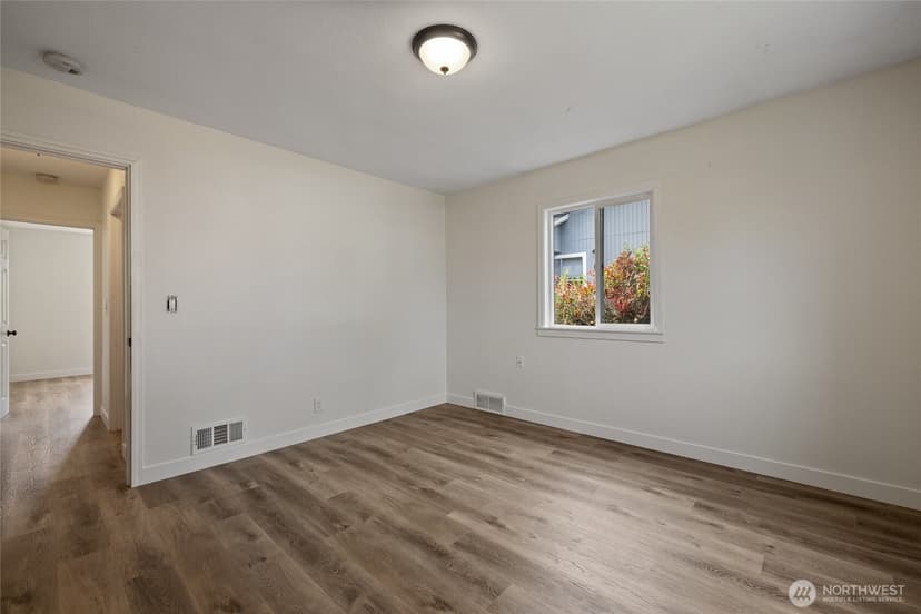 Property photo for 15113 SW Grant Avenue, Lakewood photo 24