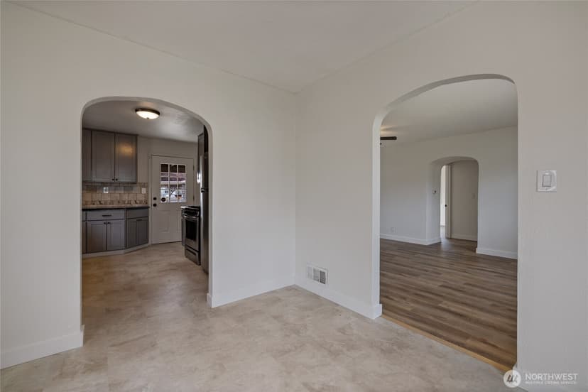 Property photo for 15113 SW Grant Avenue, Lakewood photo 10