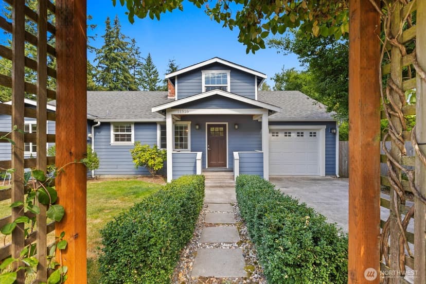 Property photo for 11516 8th Avenue NE, Seattle photo 2