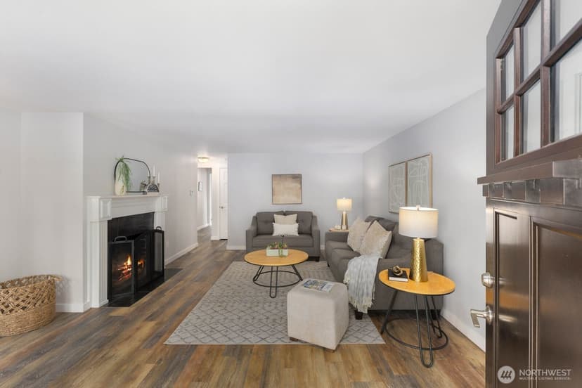 Property photo for 11516 8th Avenue NE, Seattle photo 5