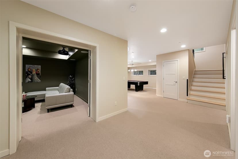 Property photo for 526 14th Avenue W, Kirkland photo 38