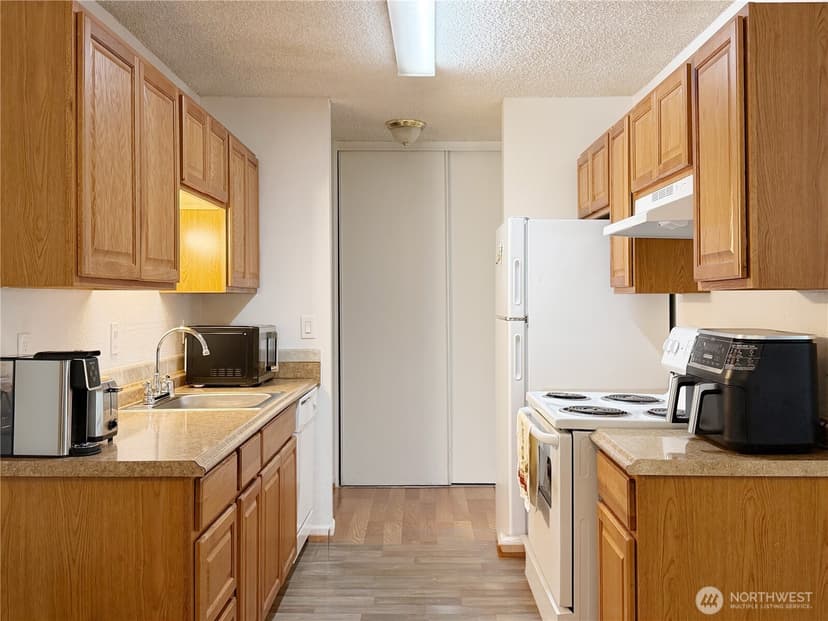 Property photo for 10455 Des Moines Memorial Drive S #N-202, Seattle photo 9