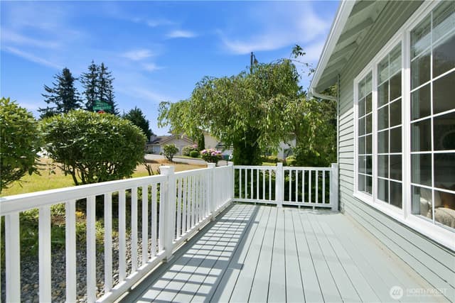 Property photo for 5521 James Avenue SE, Auburn photo 3