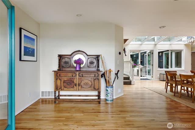 Property photo for 1515 37th Avenue, Seattle photo 5