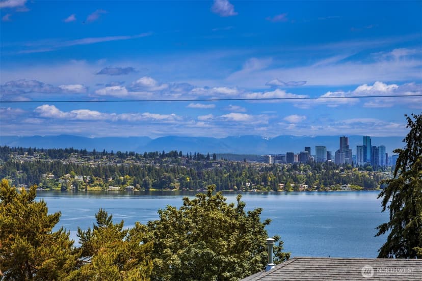 Property photo for 1515 37th Avenue, Seattle