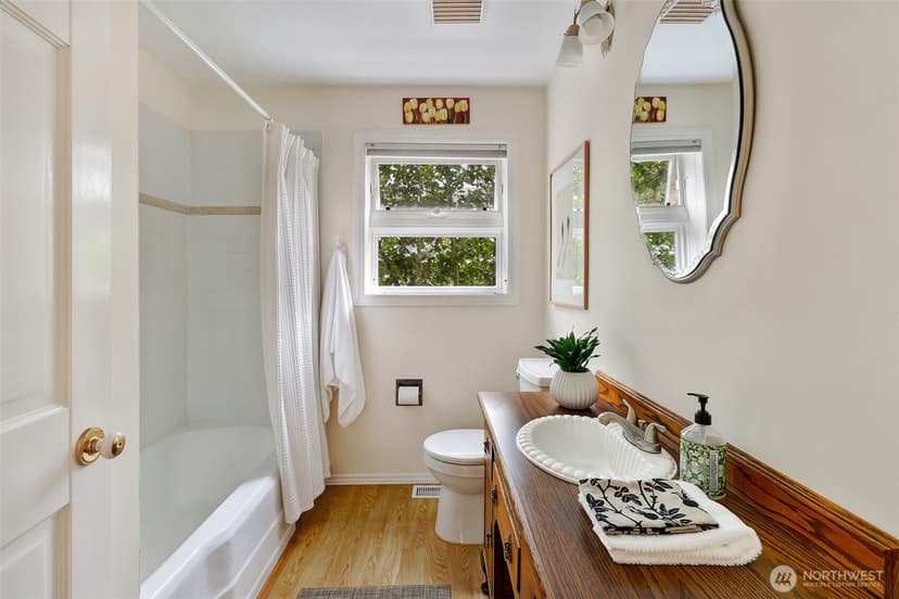 Property photo for 1515 37th Avenue, Seattle photo 36