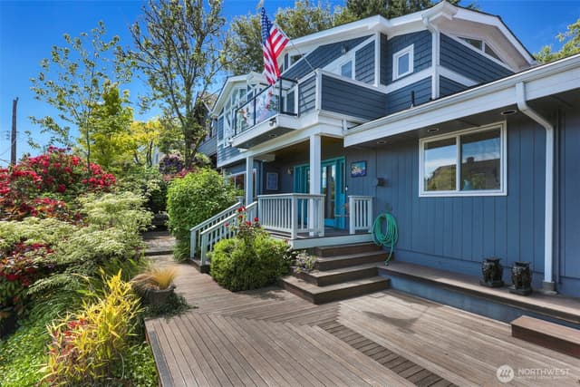 Property photo for 1515 37th Avenue, Seattle photo 3
