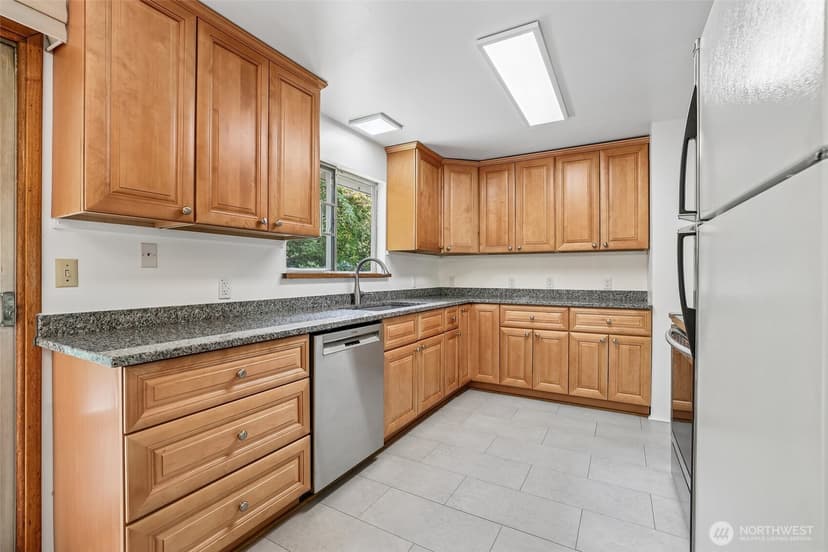 Property photo for 3009 S Findlay Street, Seattle photo 8