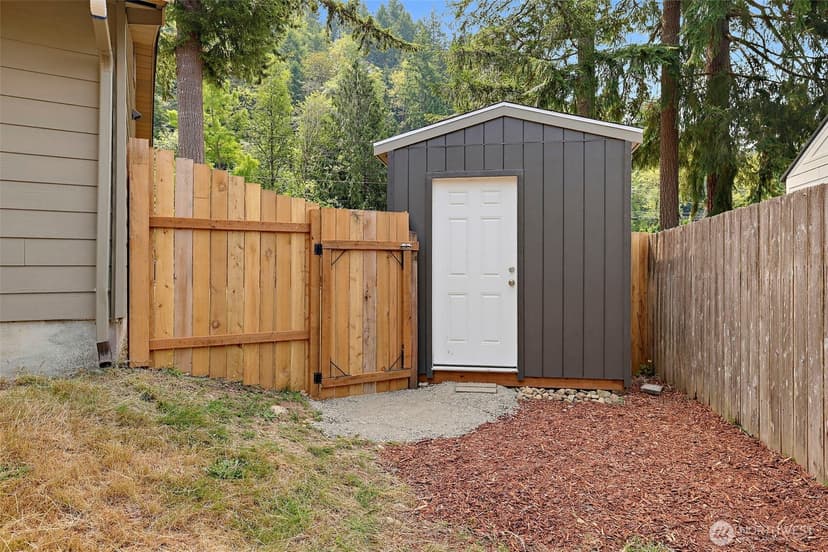 Property photo for 14641 450th Avenue SE, North Bend photo 27