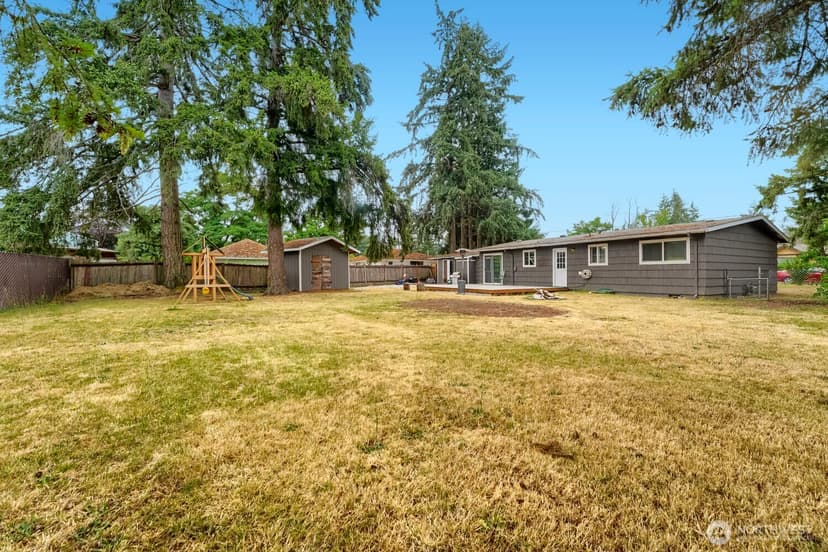 Property photo for 715 Johns Rd E, Parkland photo 14
