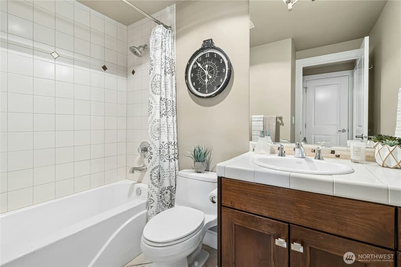 Property photo for 5404 Lake Washington Boulevard NE #B, Kirkland photo 30
