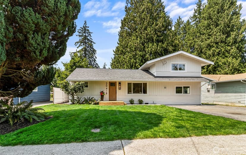Property photo for 20418 54th Avenue W, Lynnwood photo 3
