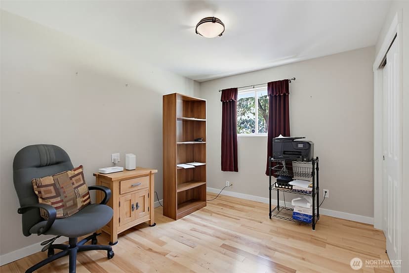 Property photo for 26204 SE 224th Street, Maple Valley photo 18