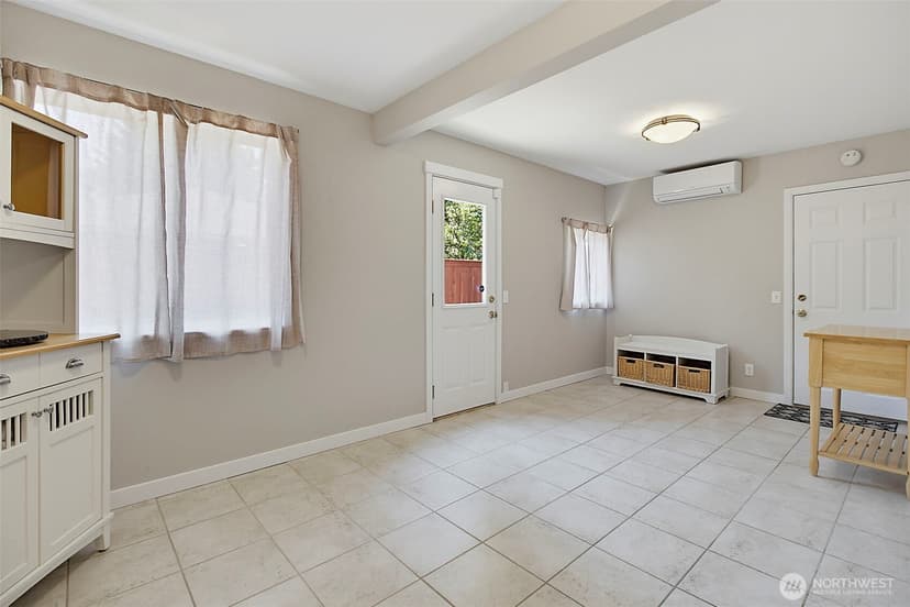 Property photo for 26204 SE 224th Street, Maple Valley photo 14