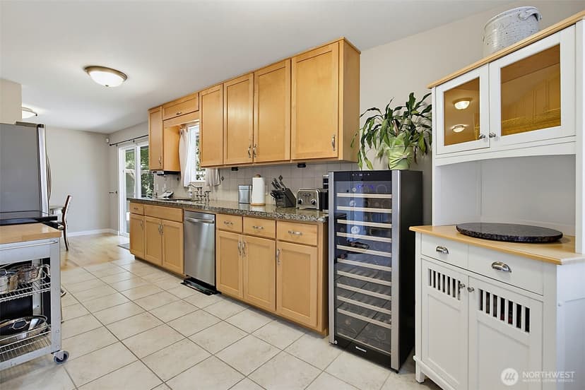 Property photo for 26204 SE 224th Street, Maple Valley photo 13
