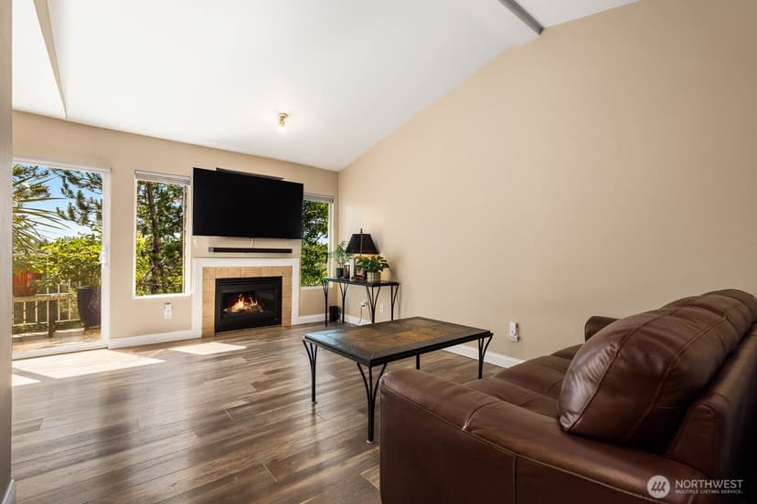Property photo for 710 240th Way SE #G302, Sammamish photo 3