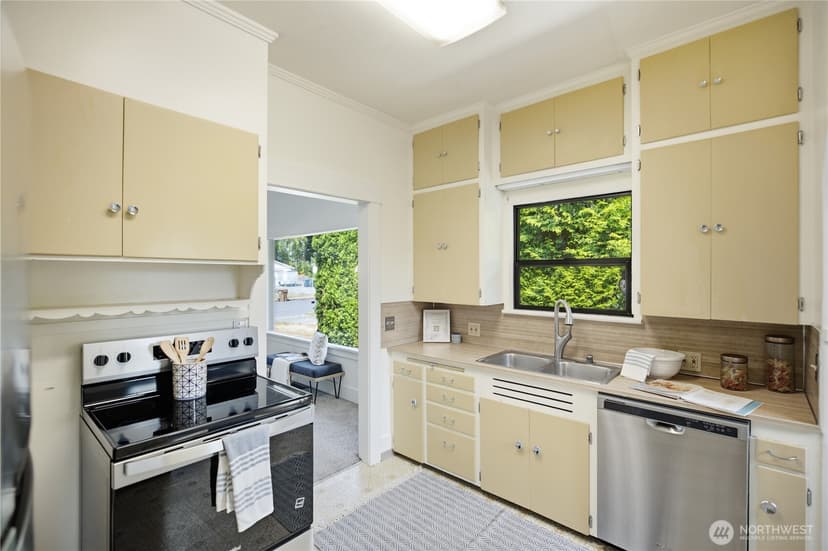 Property photo for 1424 S 55th Street, Tacoma photo 10