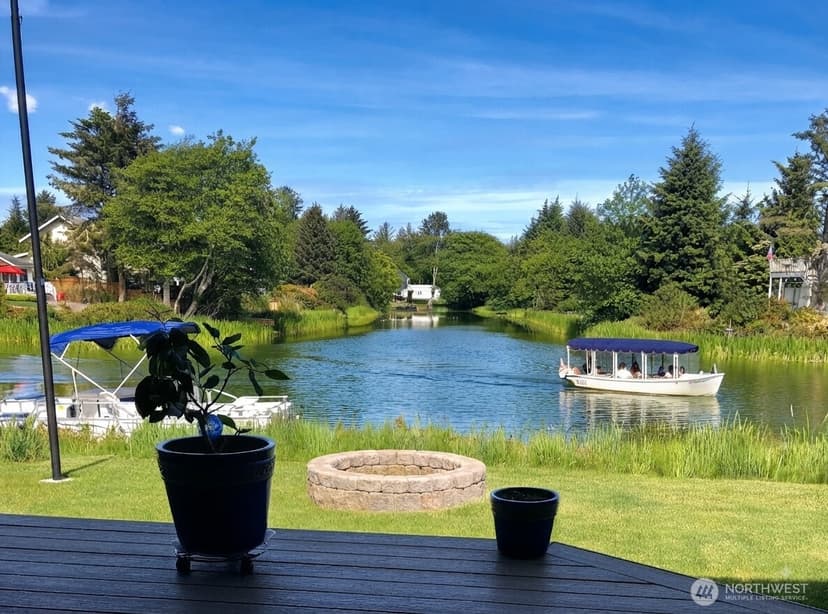 Property photo for 662 Point Brown Avenue SE, Ocean Shores photo 2