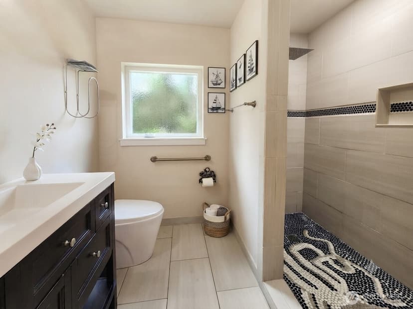 Property photo for 662 Point Brown Avenue SE, Ocean Shores photo 26
