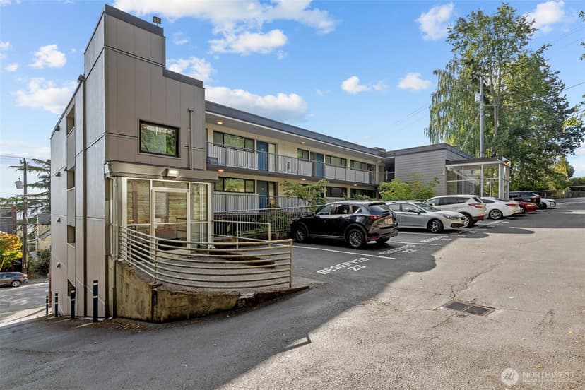 Property photo for 1601 Taylor Avenue N #303, Seattle photo 26