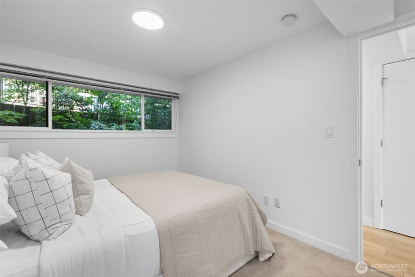 Property photo for 1601 Taylor Avenue N #303, Seattle photo 15