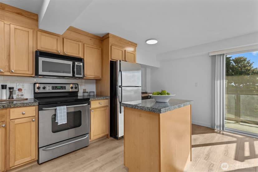 Property photo for 1601 Taylor Avenue N #303, Seattle photo 10