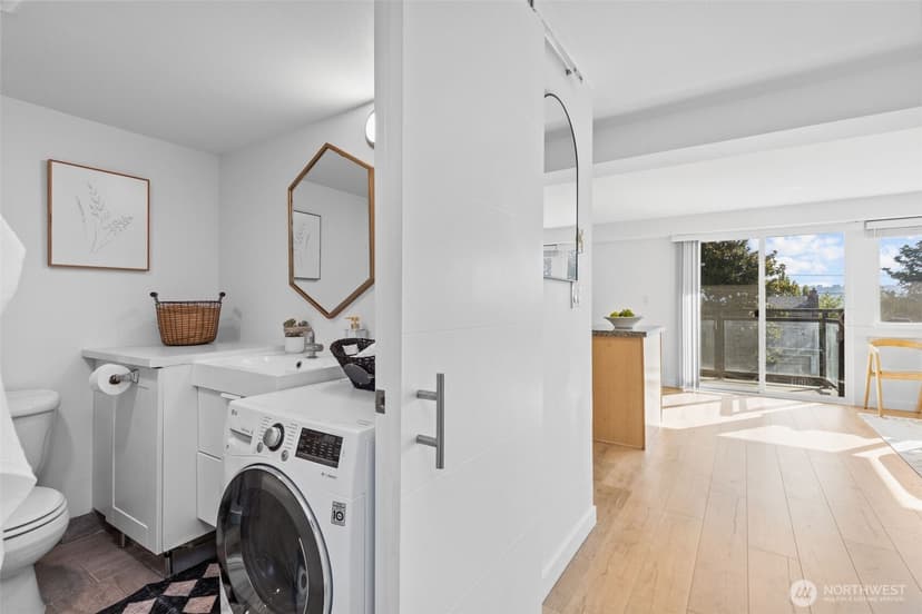 Property photo for 1601 Taylor Avenue N #303, Seattle photo 22