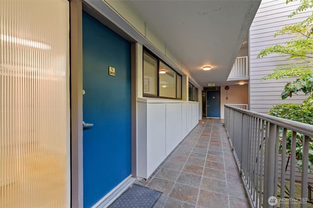 Property photo for 1601 Taylor Avenue N #303, Seattle photo 2
