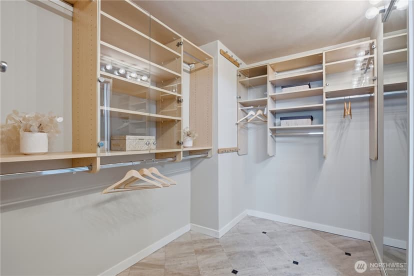 Property photo for 2021 1st Avenue #B6, Seattle photo 16