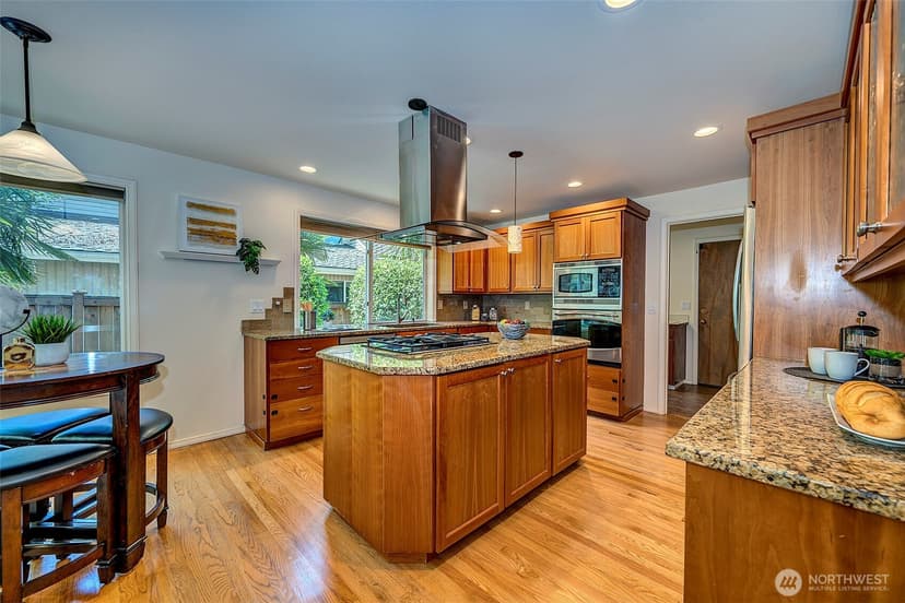 Property photo for 6139 147th Place NE, Redmond photo 15