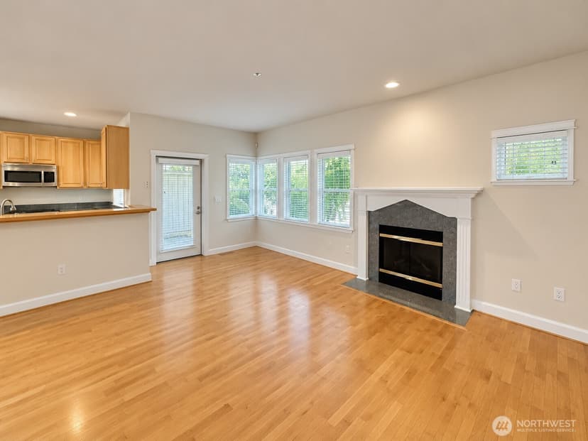 Property photo for 3712 101st Way NE #505, Kirkland photo 6