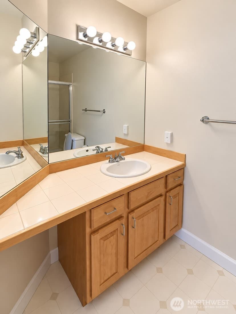 Property photo for 3712 101st Way NE #505, Kirkland photo 22