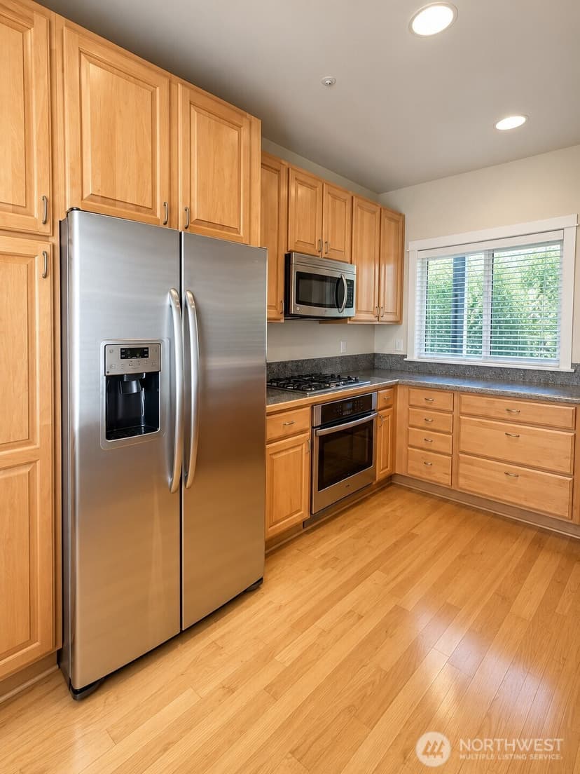 Property photo for 3712 101st Way NE #505, Kirkland photo 5