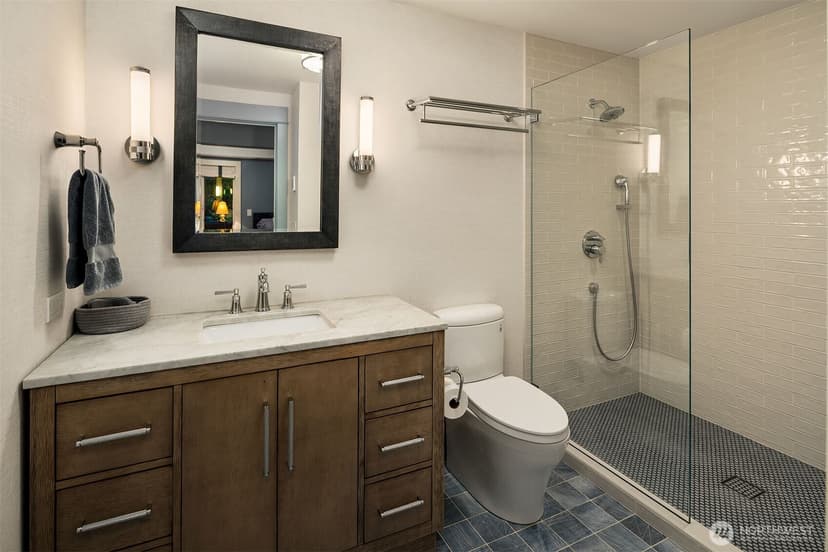 Property photo for 3135 Hunts Point Circle, Hunts Point photo 25