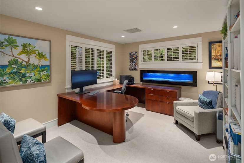 Property photo for 3135 Hunts Point Circle, Hunts Point photo 18