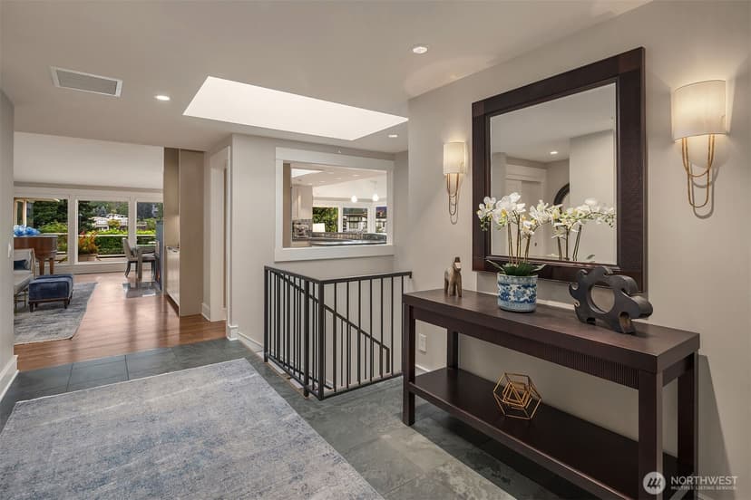 Property photo for 3135 Hunts Point Circle, Hunts Point photo 6
