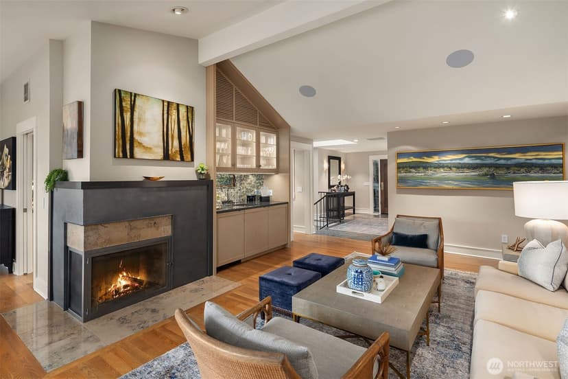 Property photo for 3135 Hunts Point Circle, Hunts Point photo 8