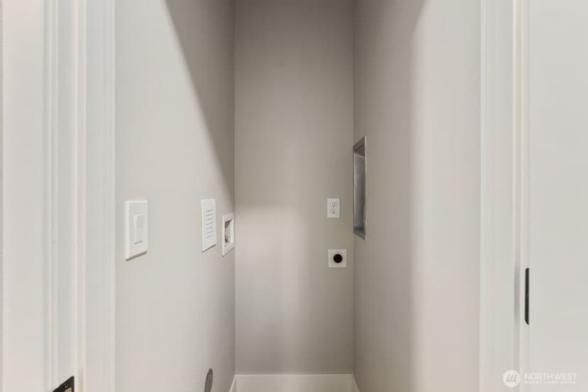 Property photo for 3111 Greenwood Avenue W, University Place photo 21