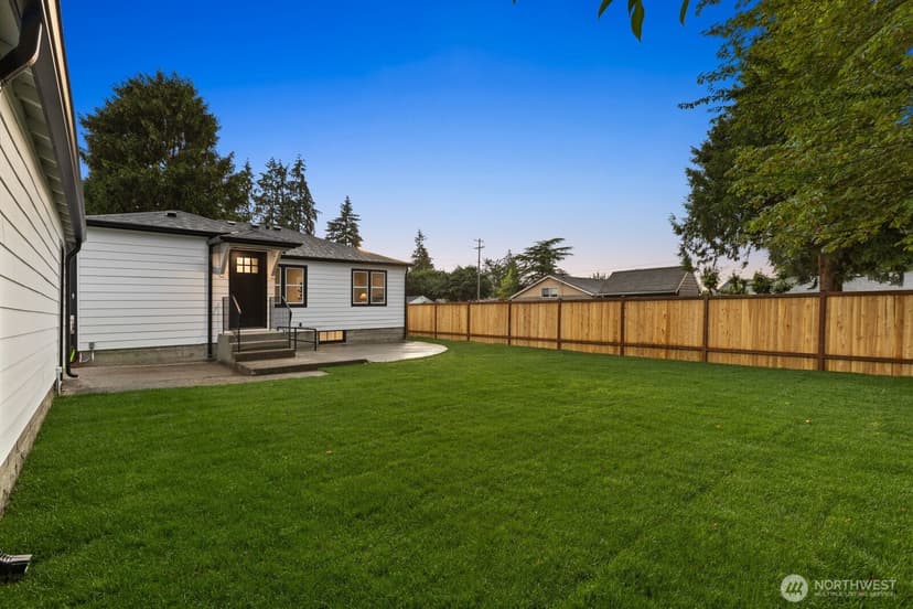 Property photo for 3111 Greenwood Avenue W, University Place photo 27