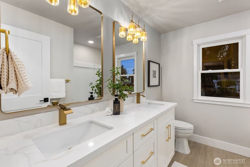 Property photo for 3111 Greenwood Avenue W, University Place photo 14