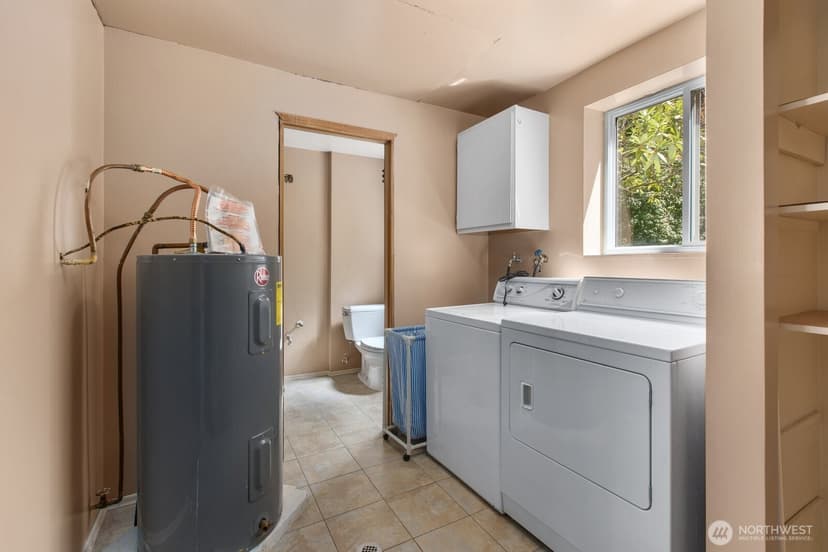 Property photo for 6216 189th Place SW, Lynnwood photo 24
