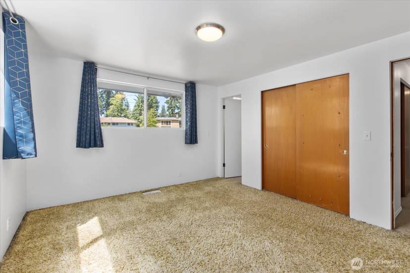 Property photo for 6216 189th Place SW, Lynnwood photo 18