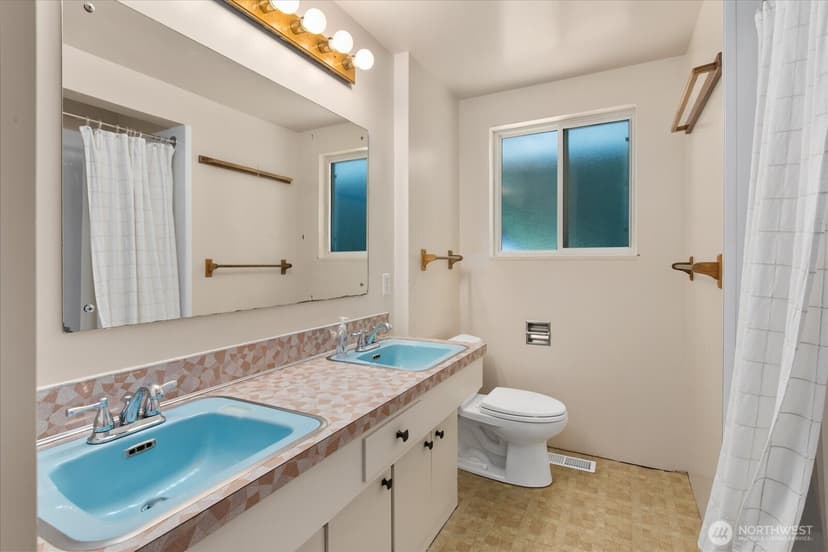 Property photo for 6216 189th Place SW, Lynnwood photo 16