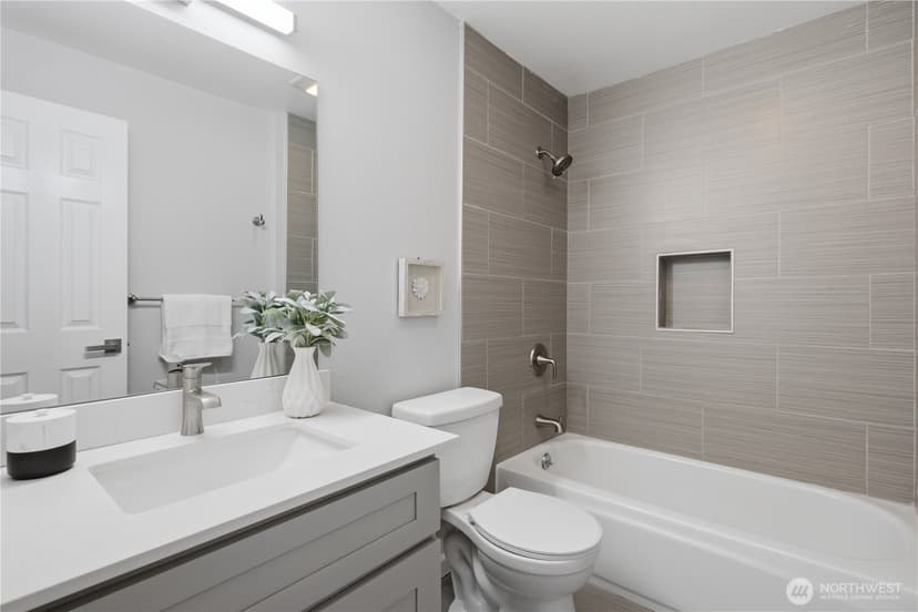 Property photo for 13413 NE 132nd St, Kirkland photo 27