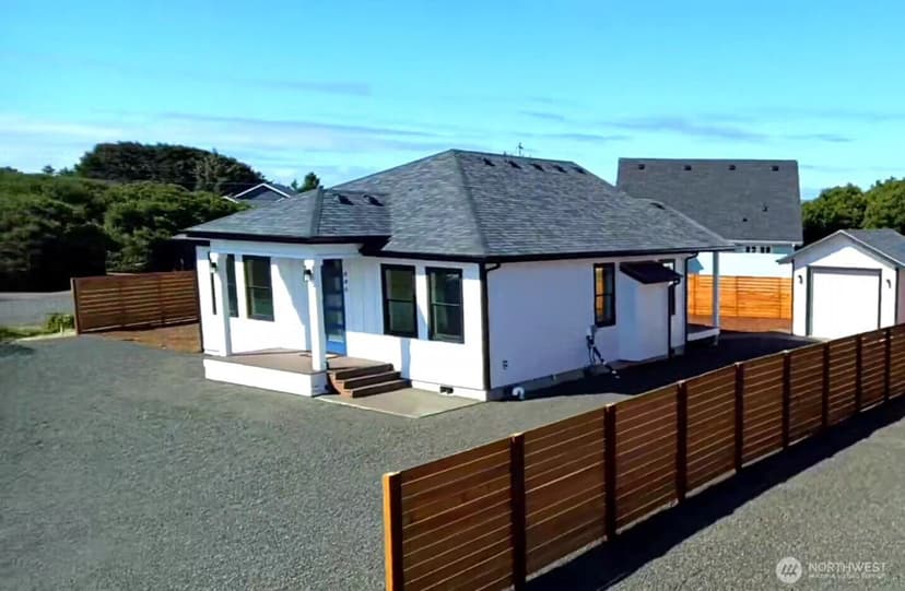 Property photo for 446 Salina Cruz Avenue SW, Ocean Shores photo 18